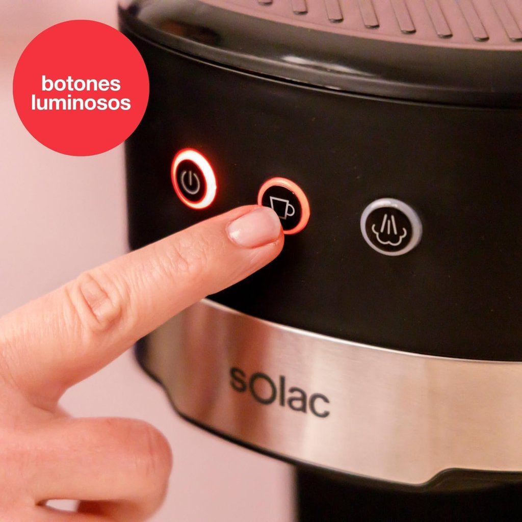 Panel de la Solac Taste Slim Basic con los botones luminosos