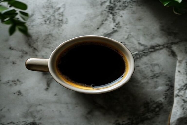El café sale frío o templado: causas y solución